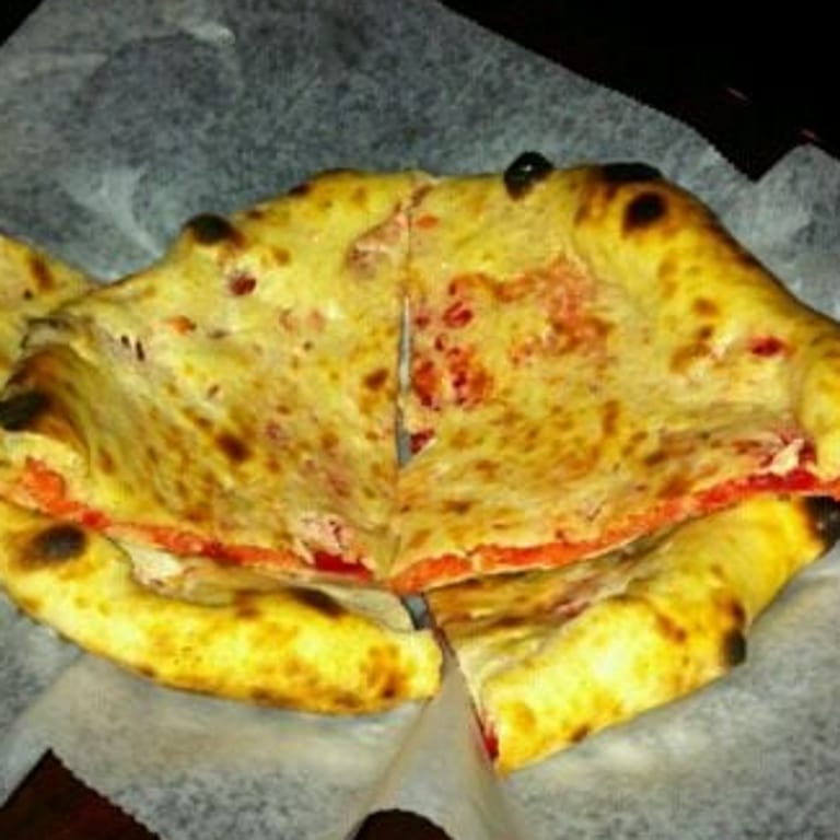 Freshly Baked Naan: A Taste of India